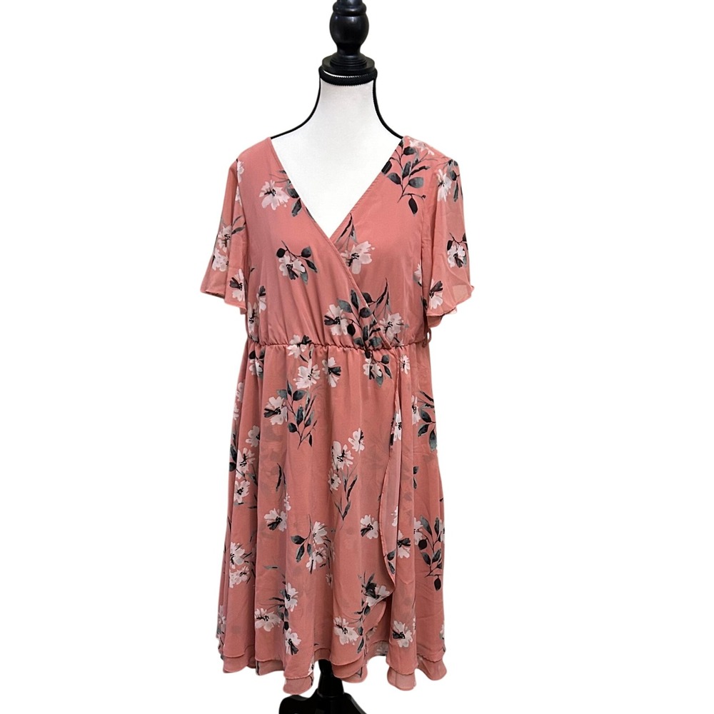 Torrid Floral Chiffon‎ Wrap Dress Plus Size 0 Short Sleeve Blush Pink No Belt